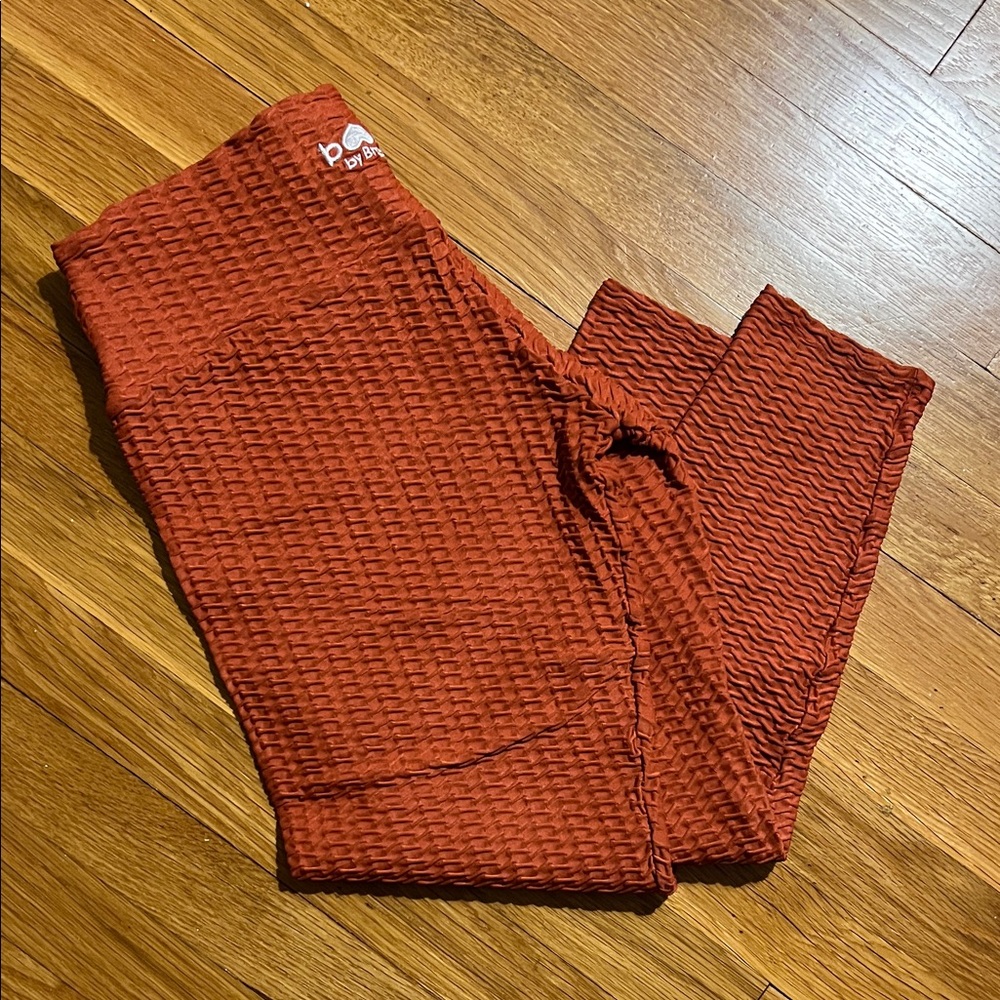 Booty by Brabants burnt orange crop Textured Leggings